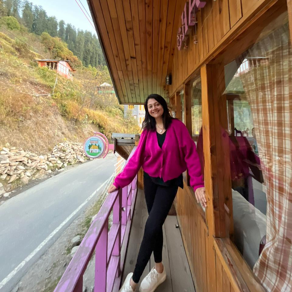 files/Shreya_Chak.jpg